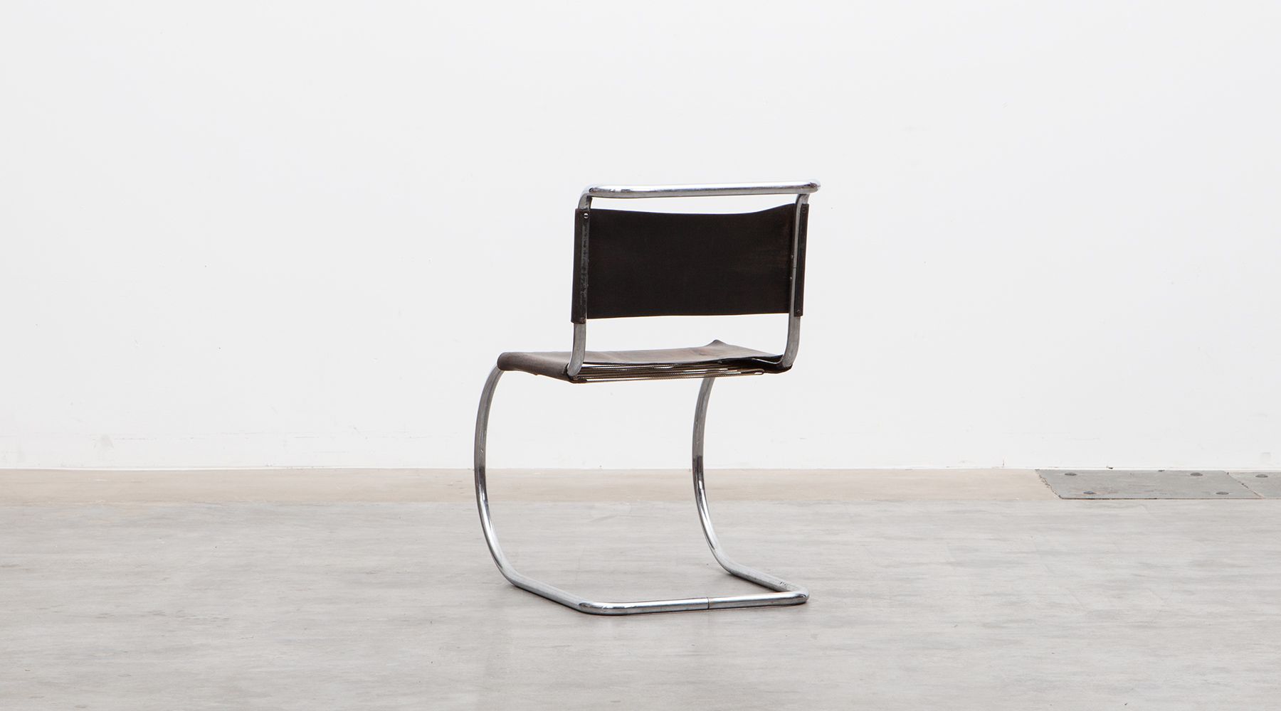 Lounge Chair By Mies Van Der Rohe Frank Landau