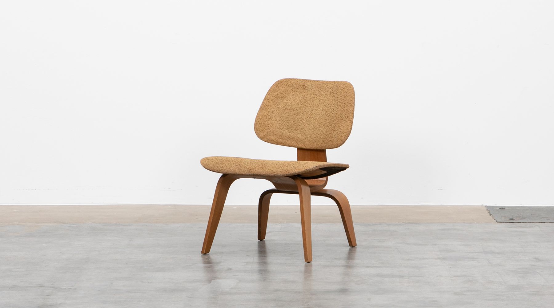 Lcw Chair G By Charles Ray Eames Frank Landau
