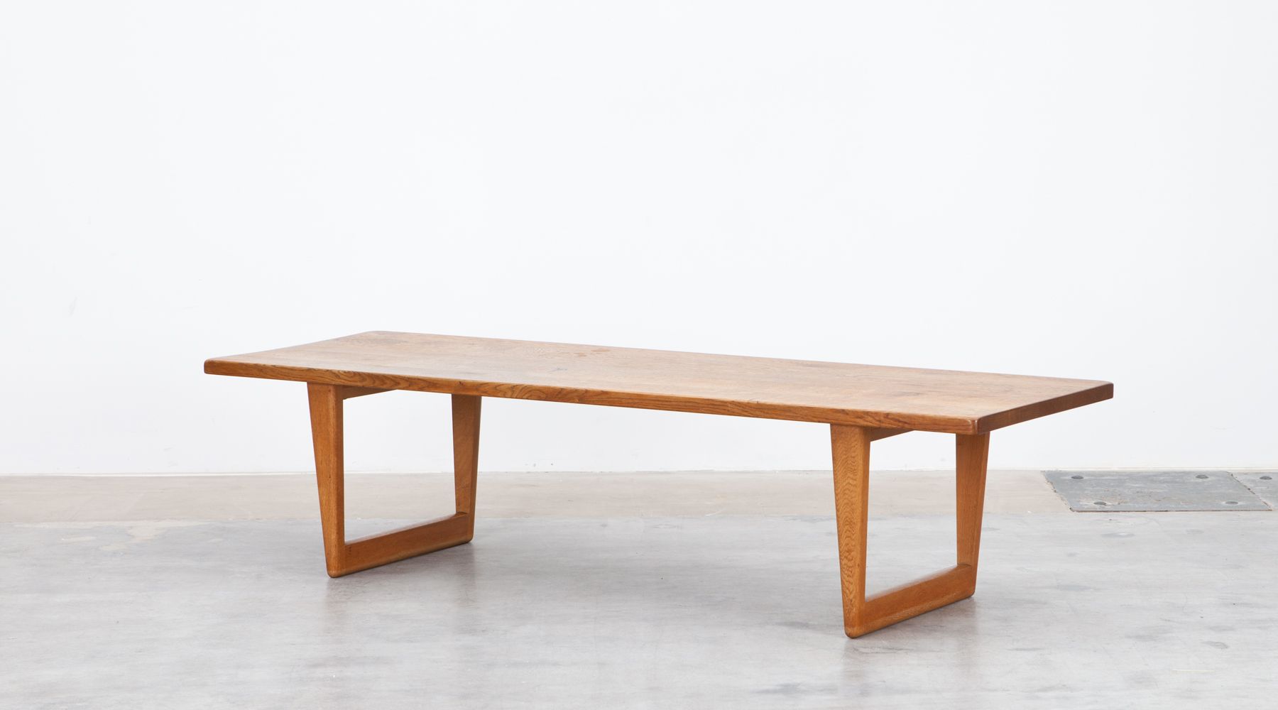 coffee table (a) by Borge Mogensen |