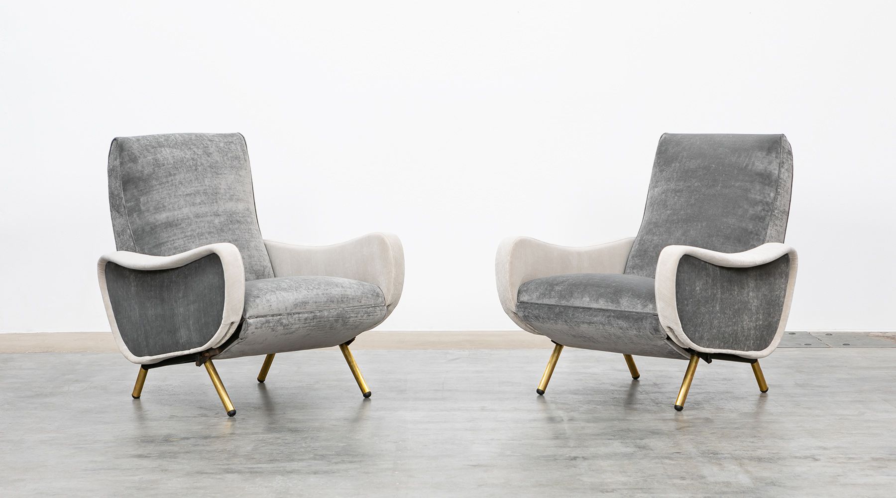 lounge chairs (2) (b)