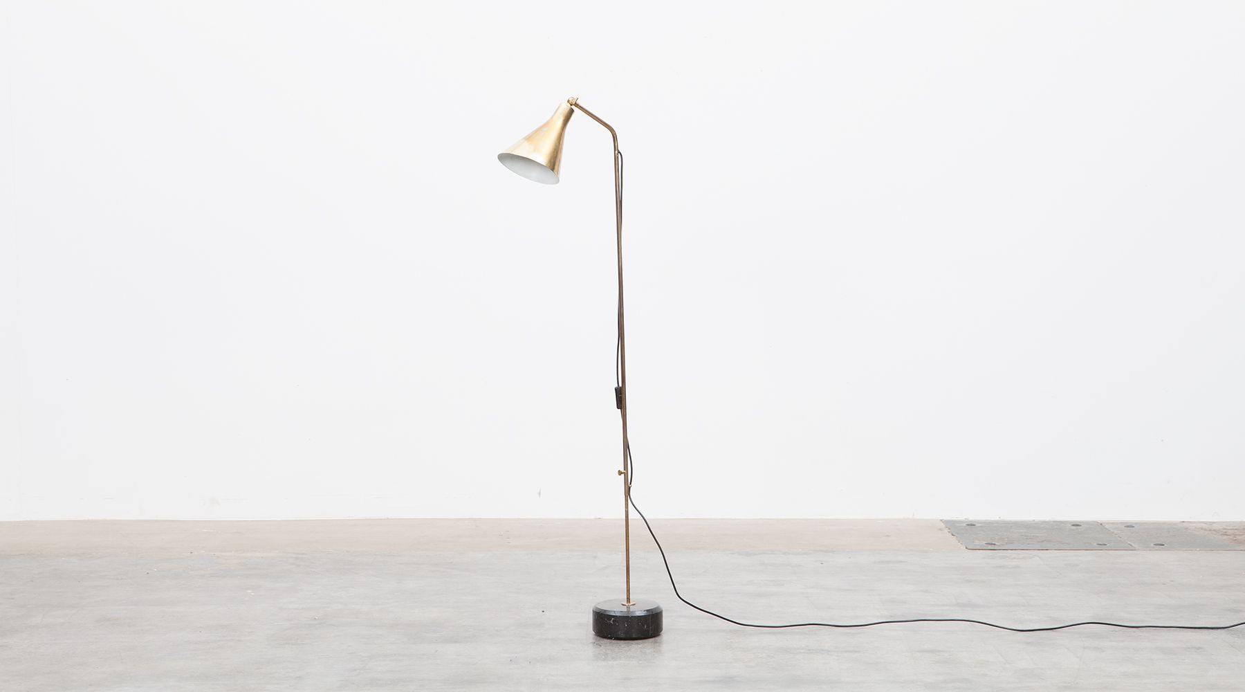 floor lamp (a)