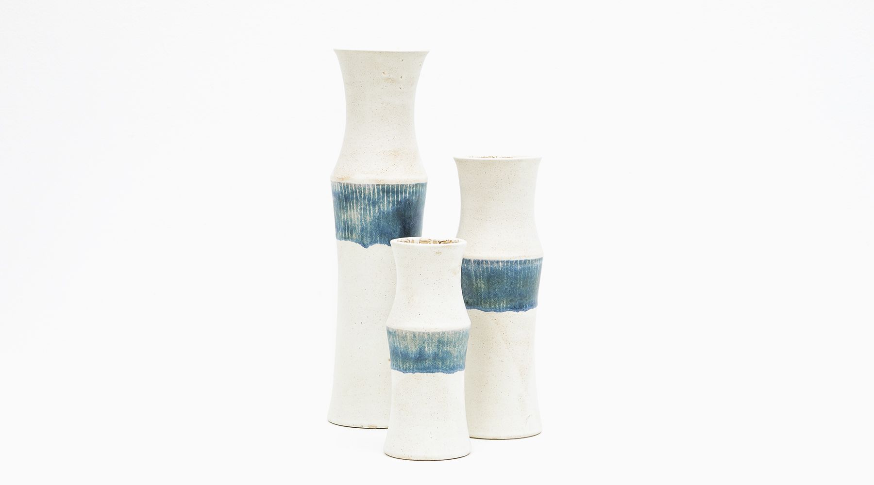 vases (3) (a)