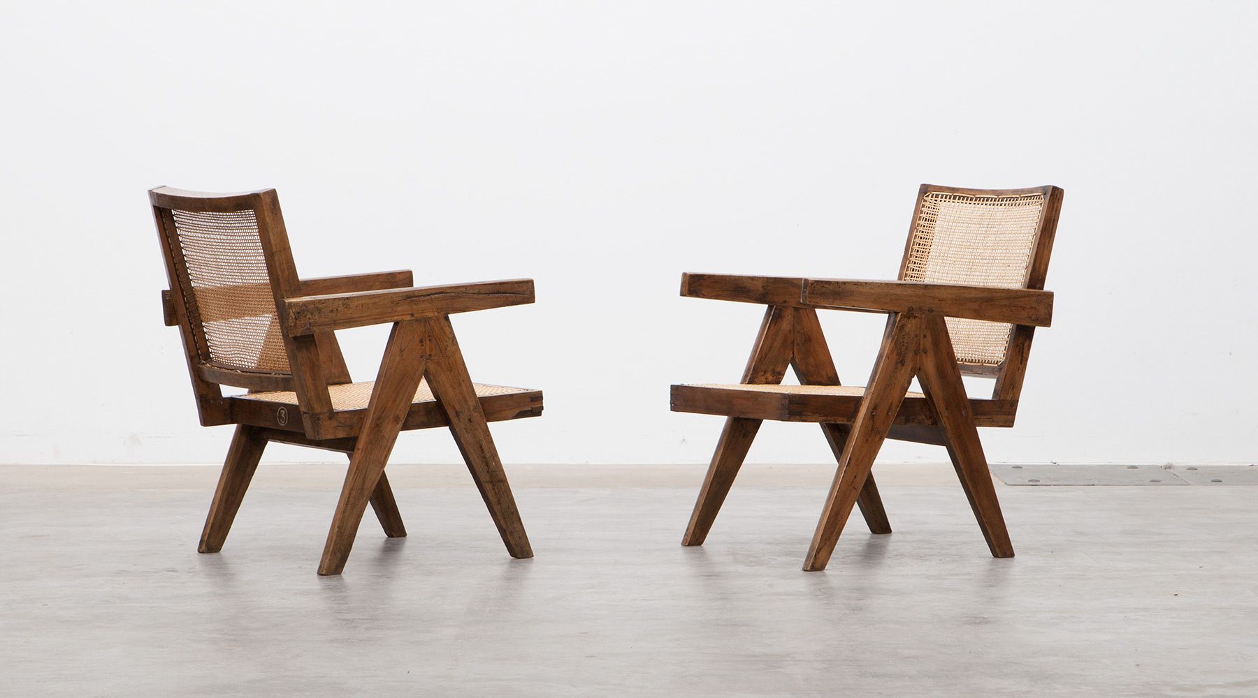 lounge chairs  (2) (b)