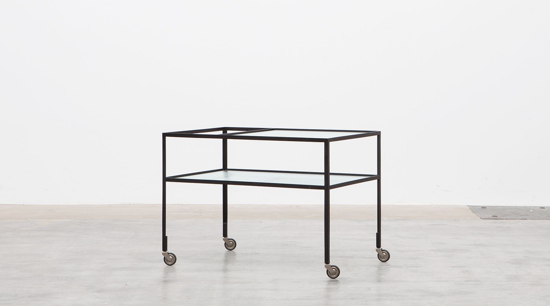 serving cart (b)