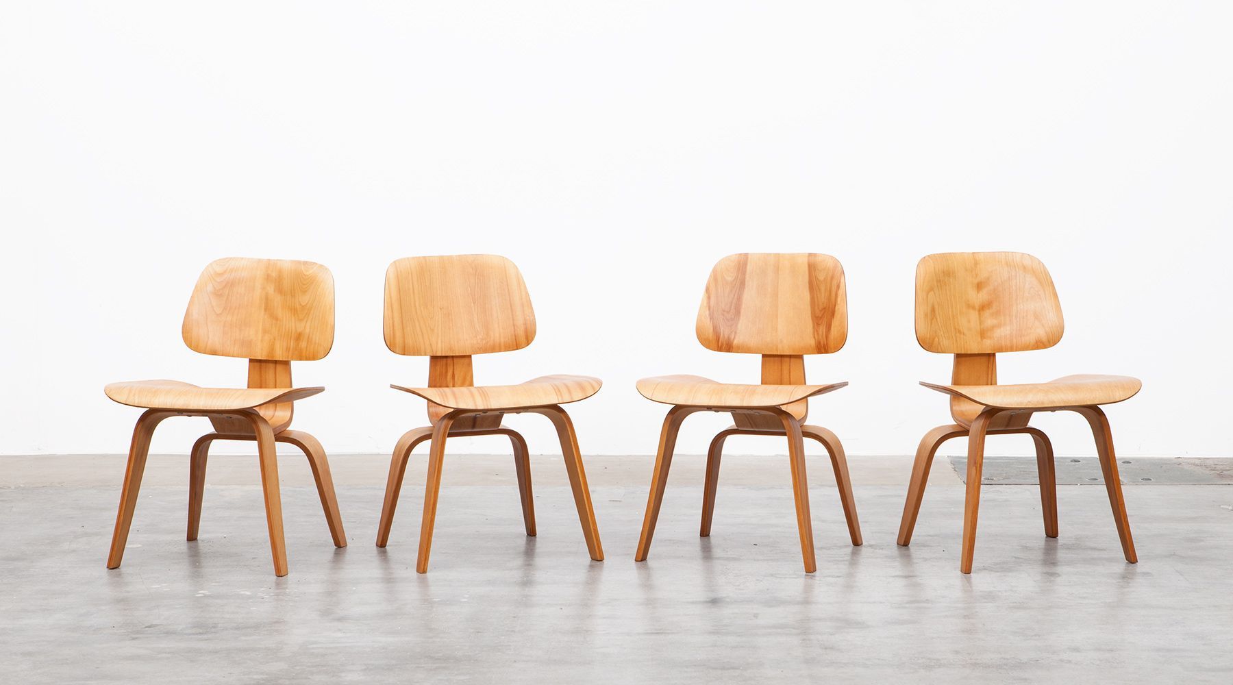 DCW chairs (4) (a)