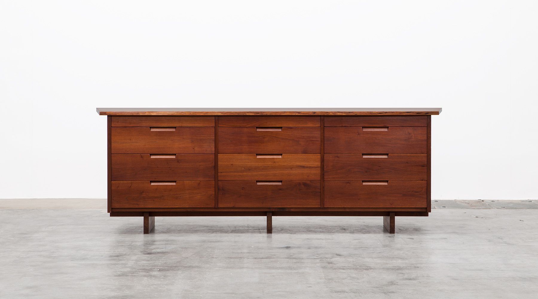 sideboard