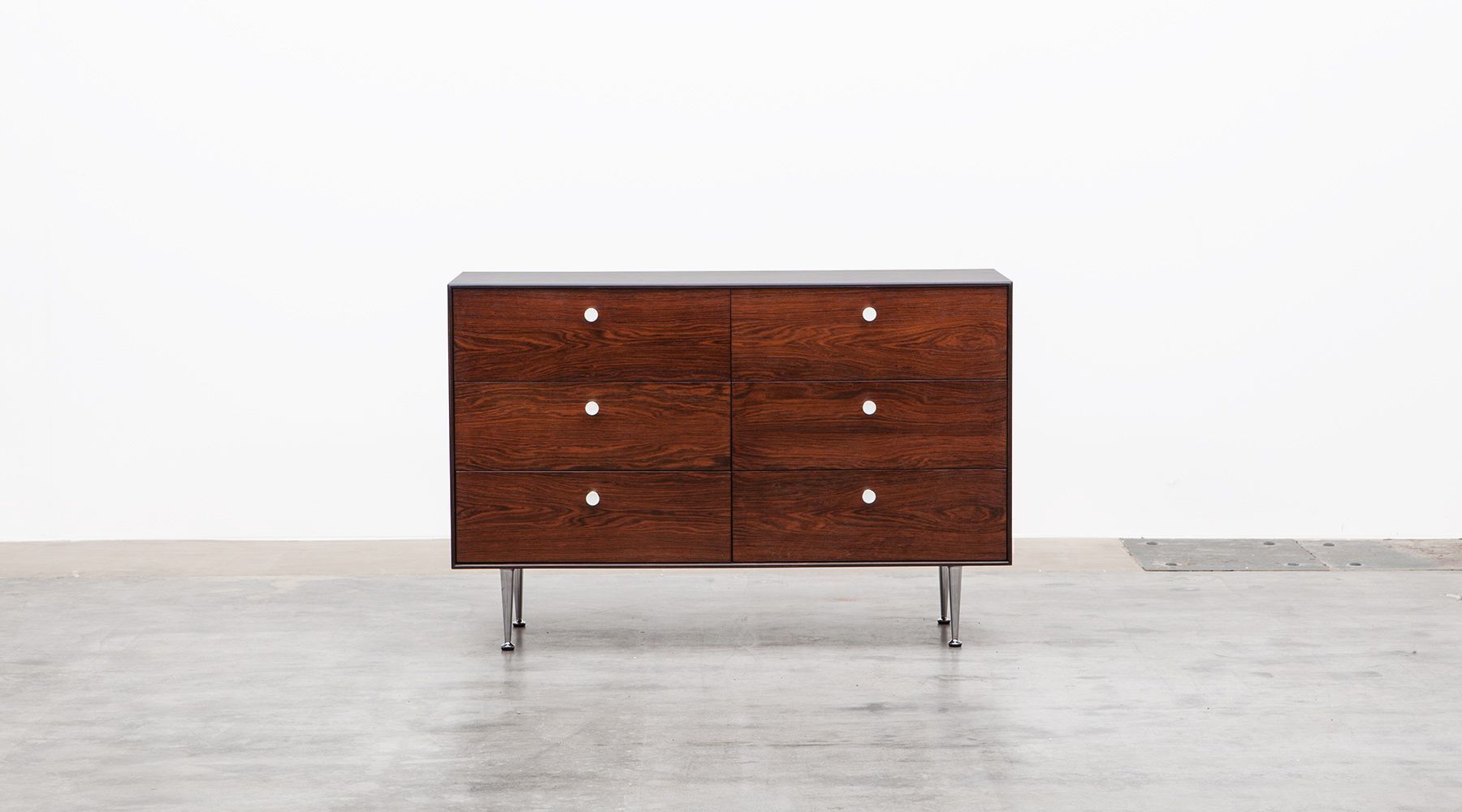 sideboard (b)