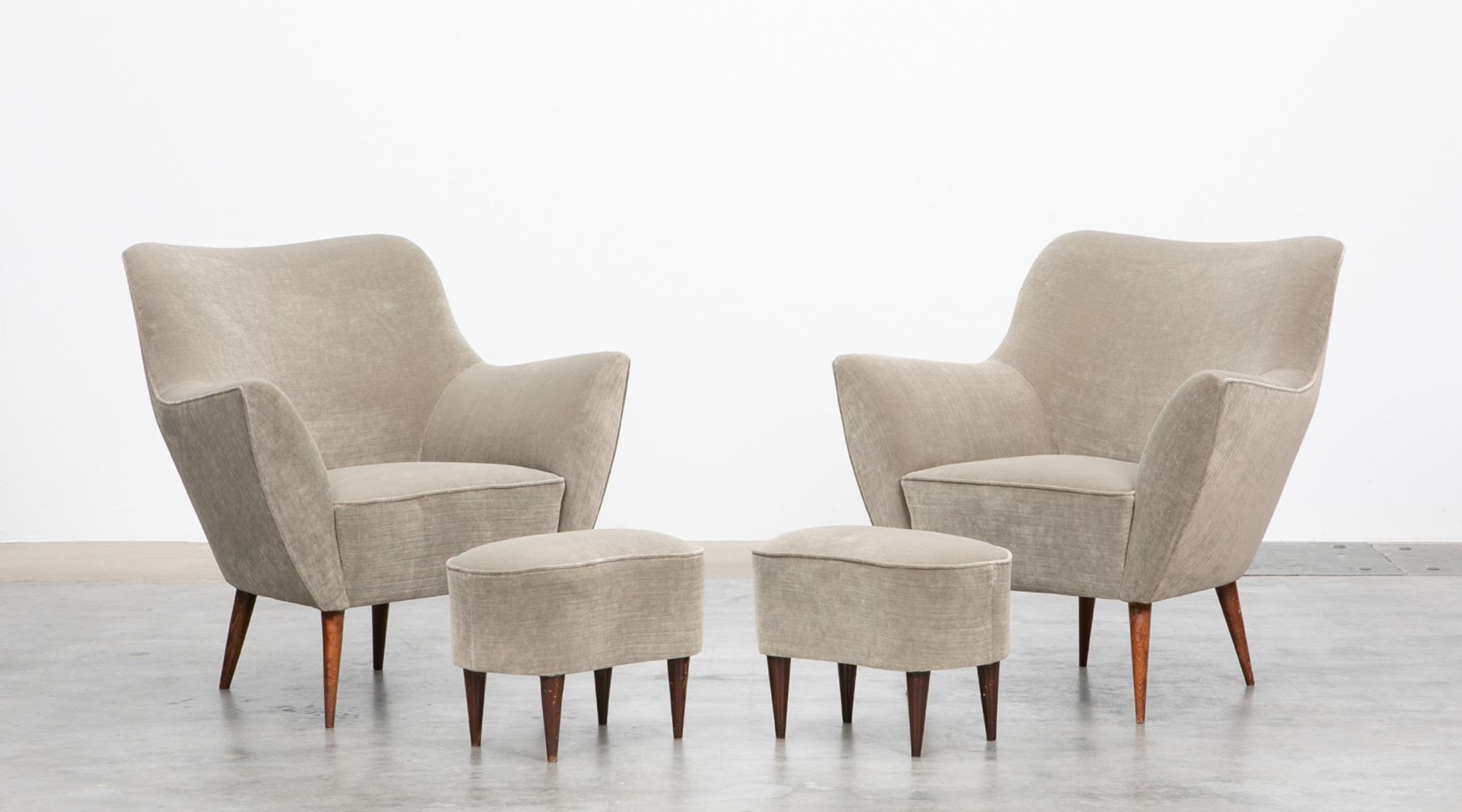 Armchairs with stools 