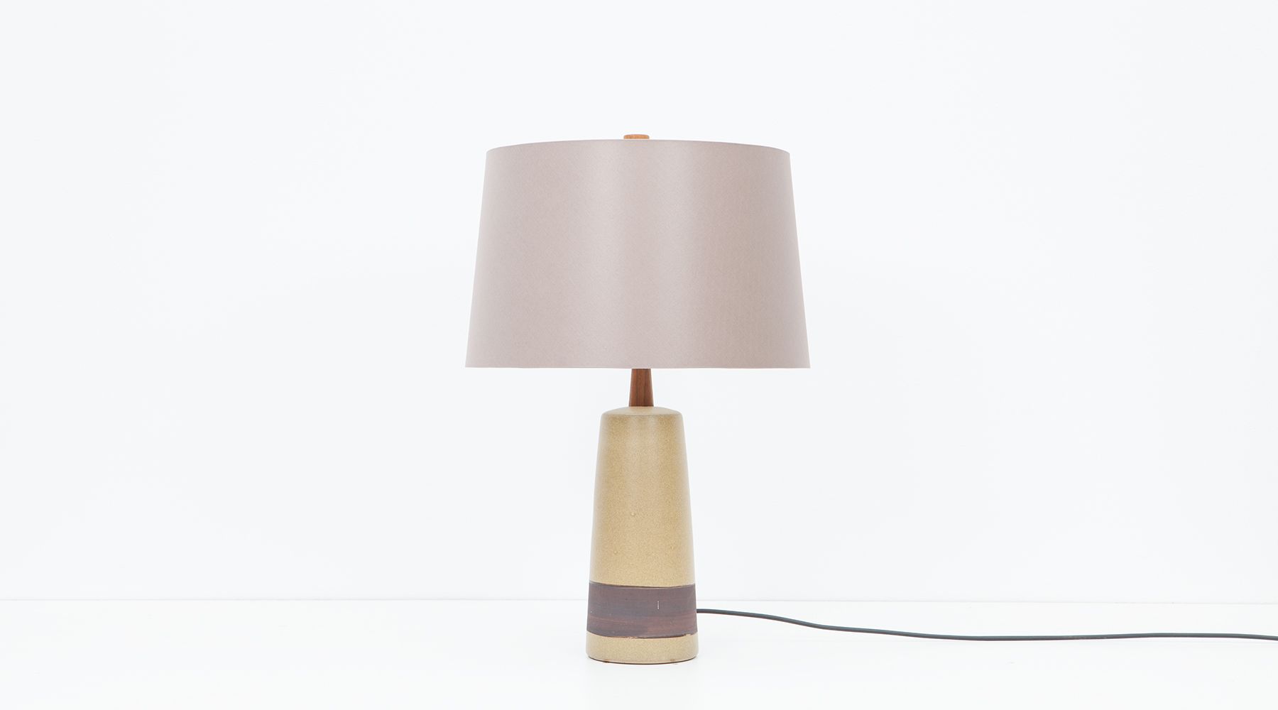table lamp (a)
