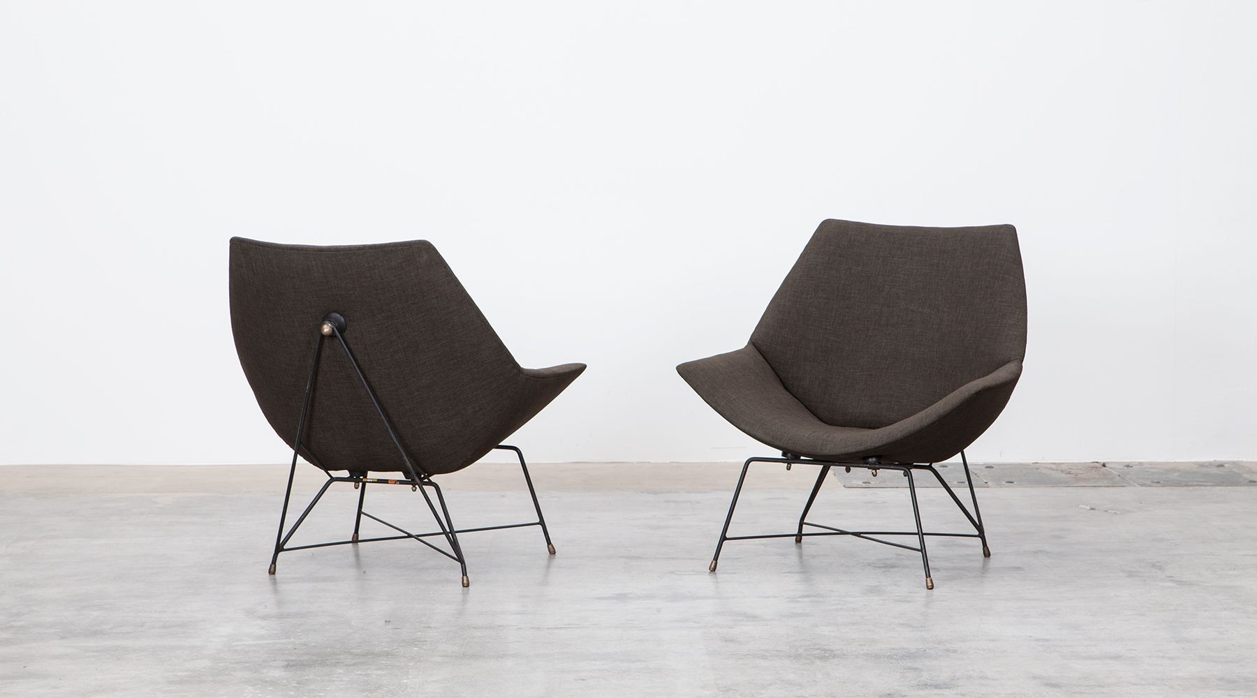 lounge chairs (2) (c)