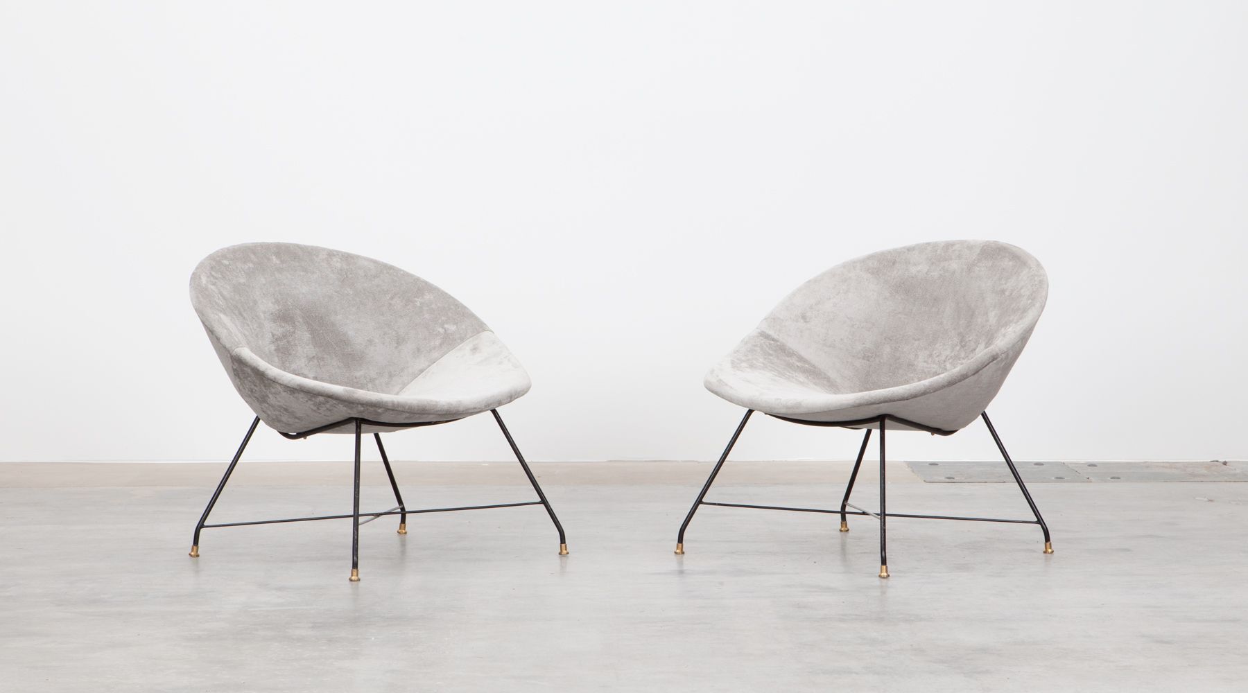 lounge chairs (2) (b)