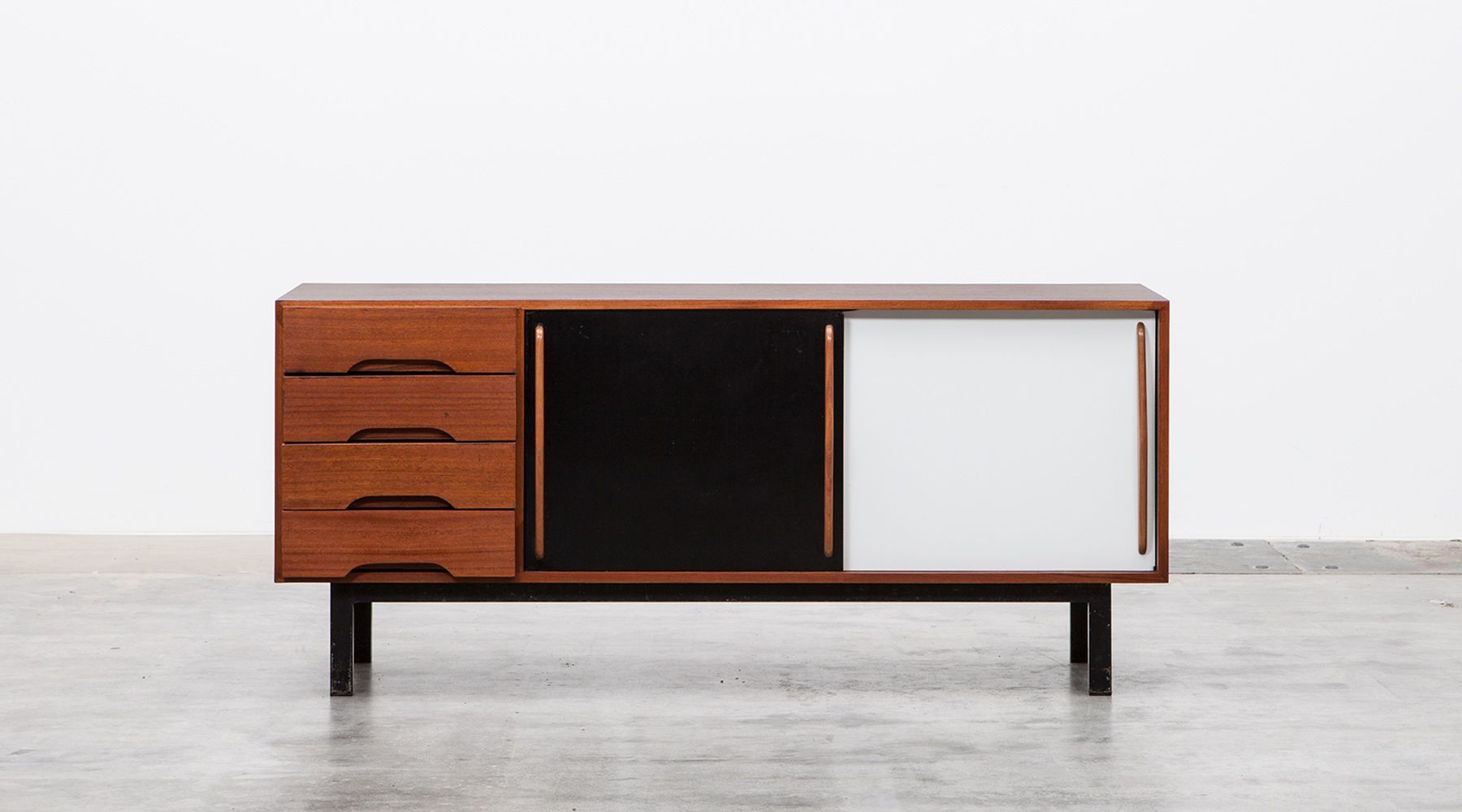 sideboard (d)